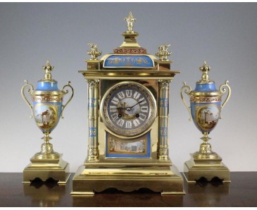Reloj Antiguo Frances con Guarnicion - Porcelana y Bronce dorado